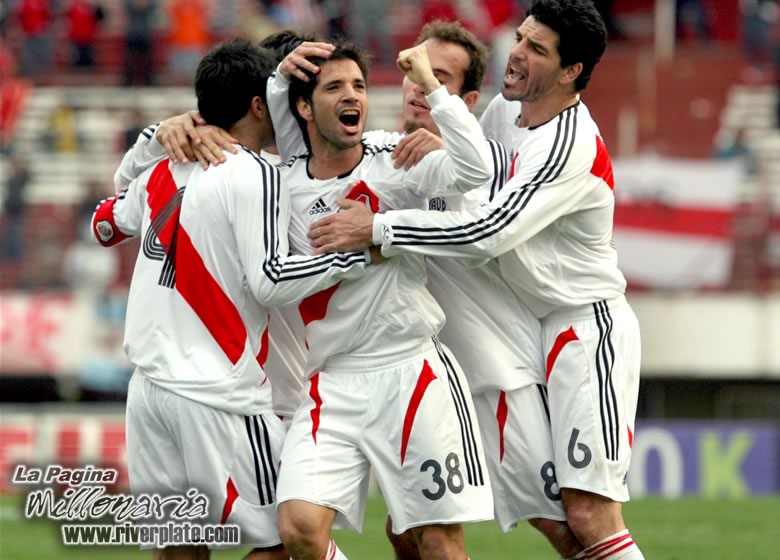 River Plate vs Newell´s Old Boys (AP 2007) 18
